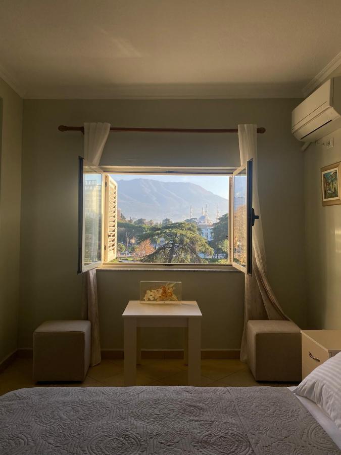 Central Park Rooms Tirana Exterior photo