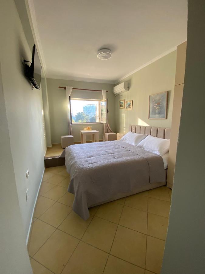 Central Park Rooms Tirana Exterior photo